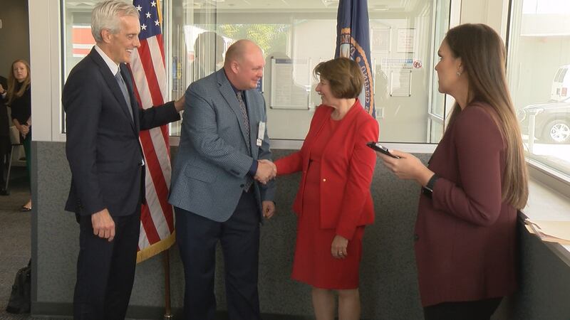 Secretary McDonough at VA Clinic in Albert Lea