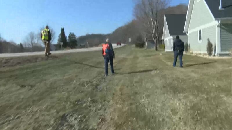 Nearly 2,000 volunteers search for missing Winona mother of two
