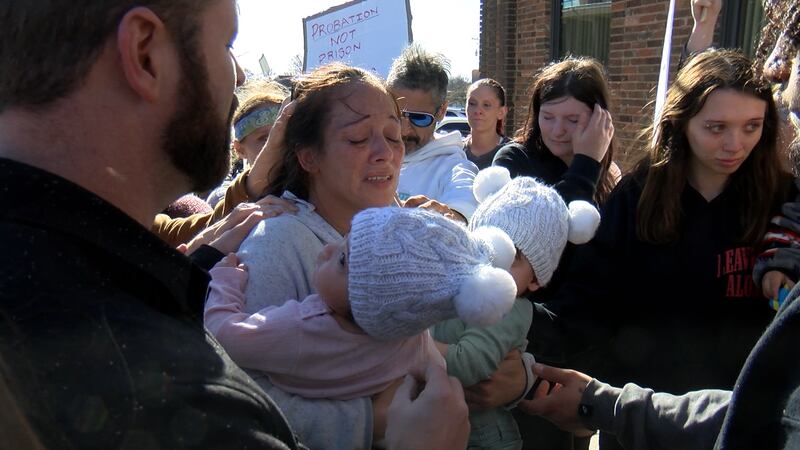 Albert Lea woman turns herself in for prison sentence after spending a year parenting newborn...