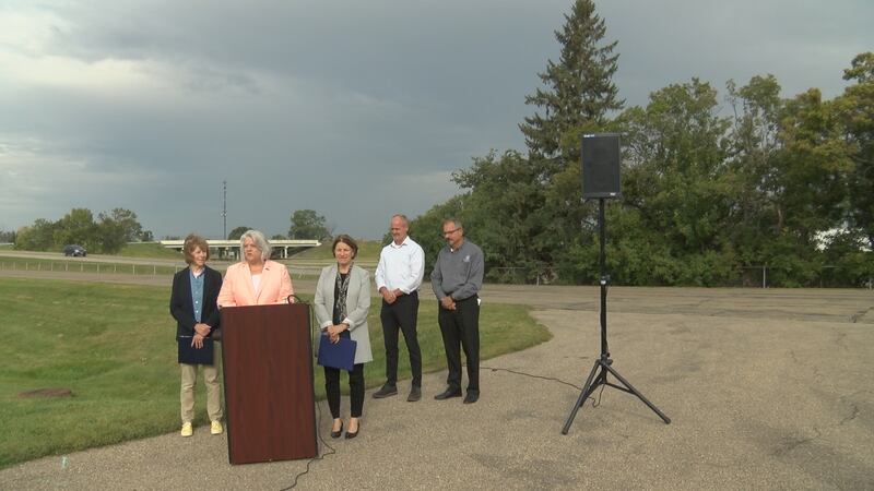 Klobuchar and Smith in Austin
